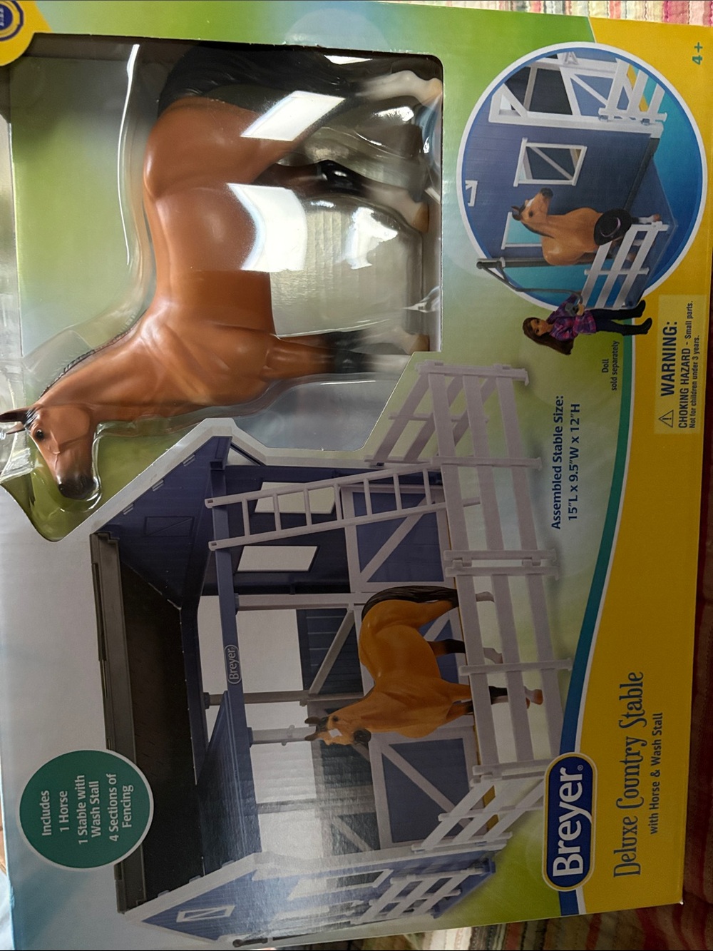 Breyer Deluxe Country Stable in Navy with Chestnut Horse and White Fencing